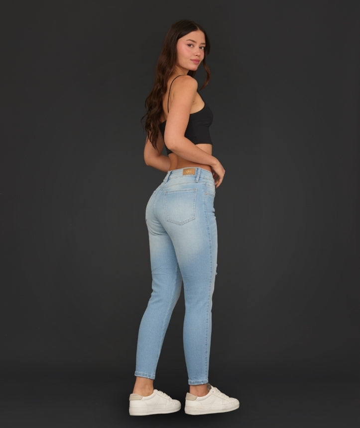 MOM JEAN NIEVE