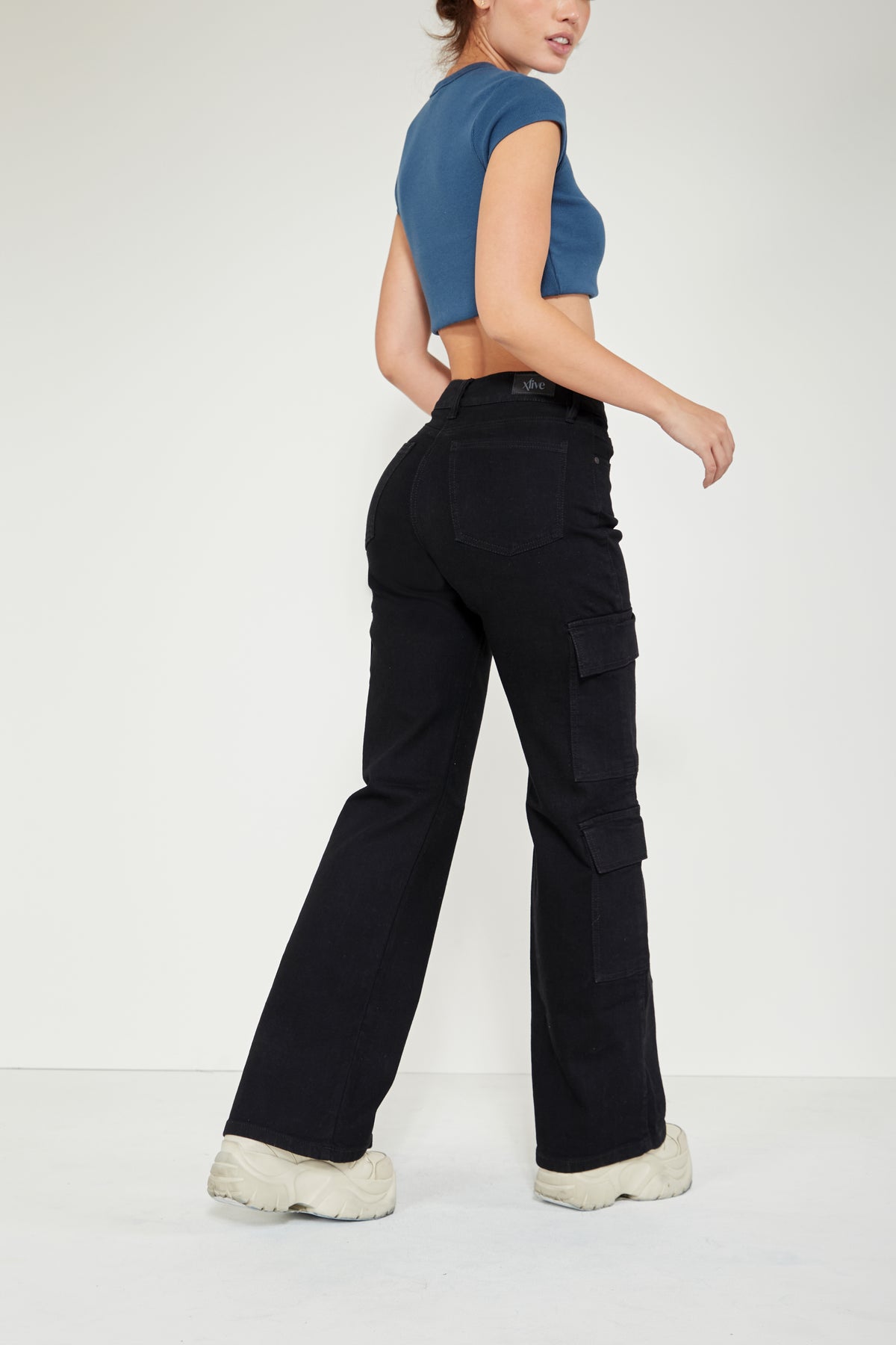 JEAN MOM FLARE BELO CARGO LICRADO