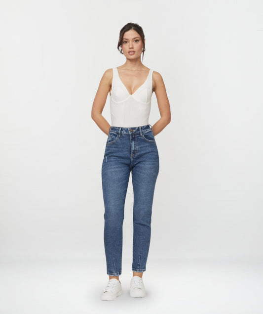 Jean Mom Yali