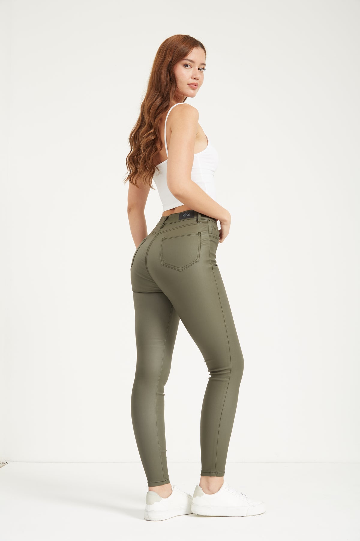 TIRO ALTO MYR  BOTON LICRADO CUERINA