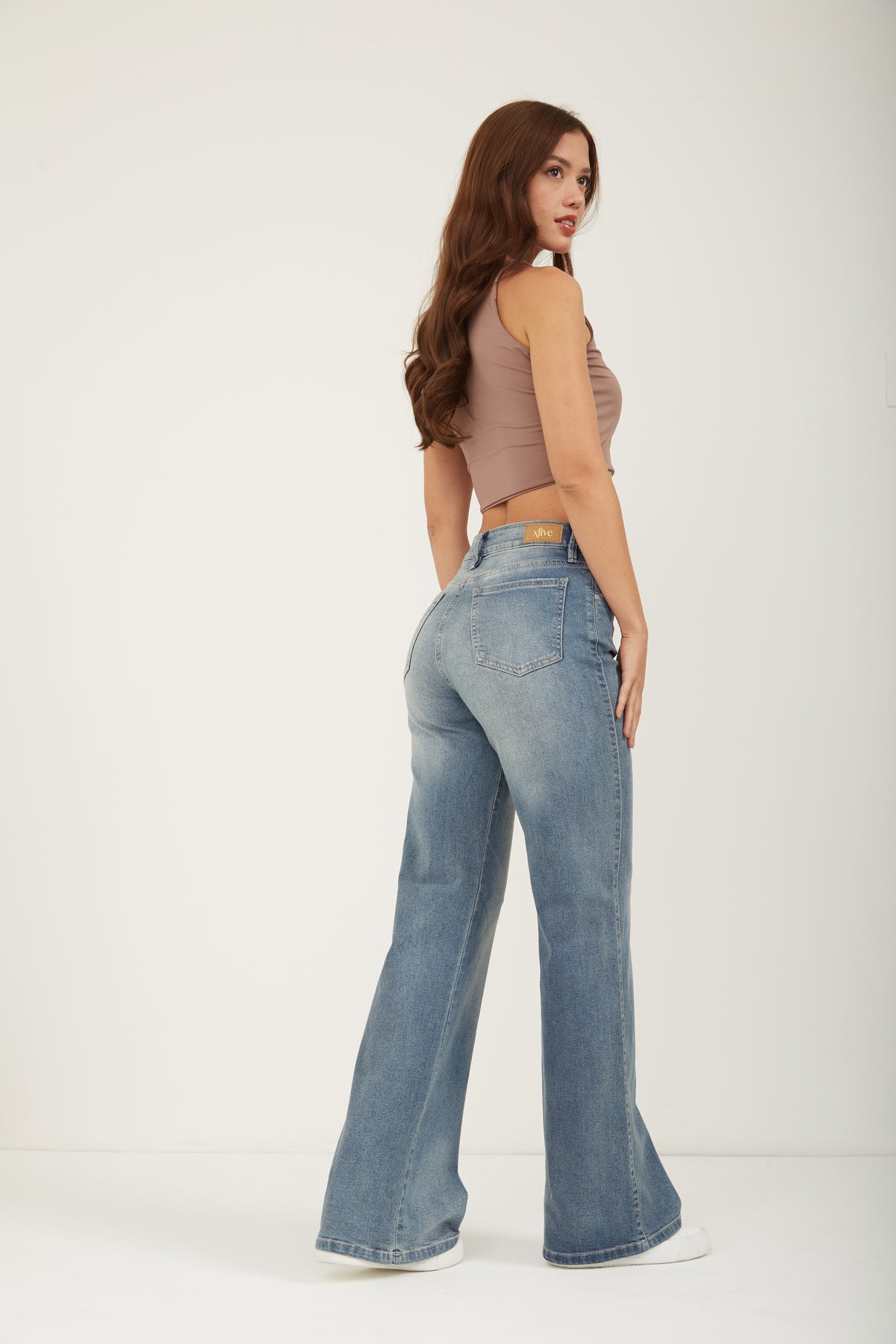 JEAN MOM FLARE TATI LICRADO
