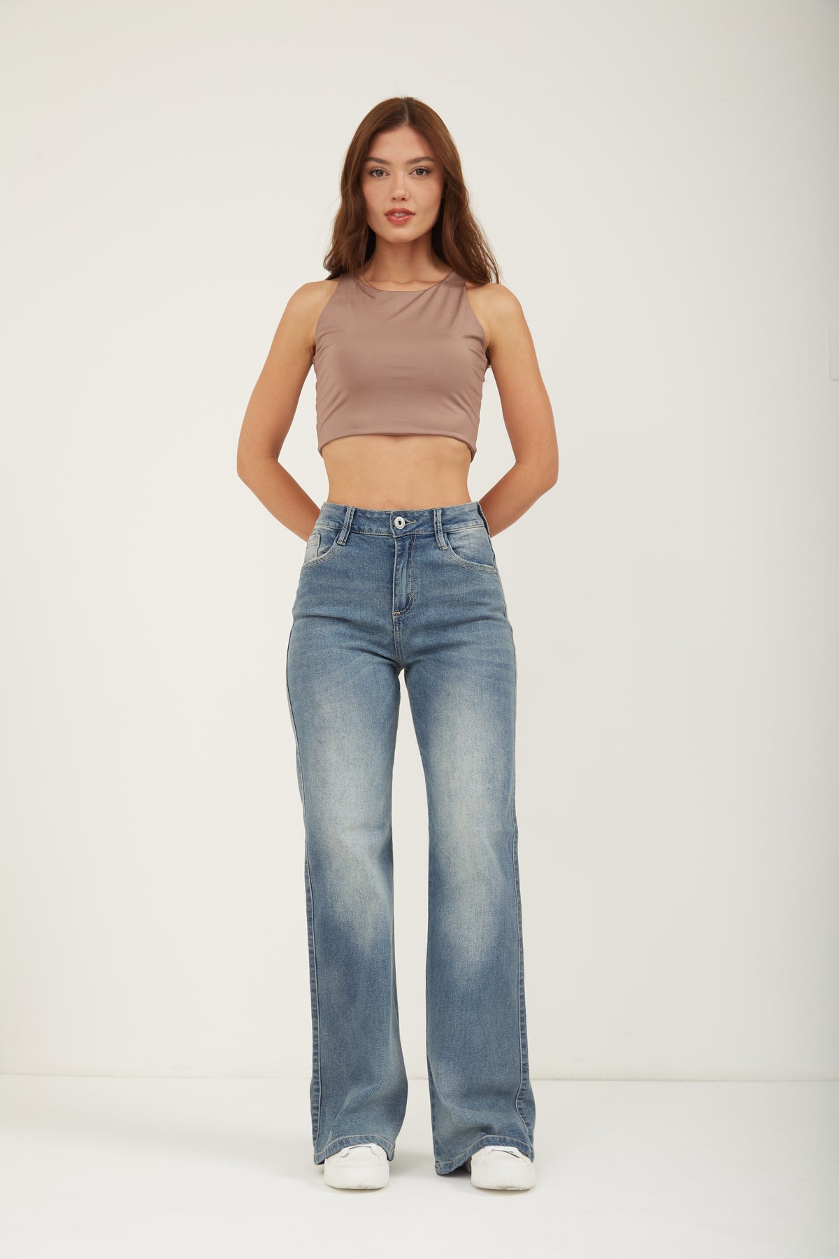 JEAN MOM FLARE TATI LICRADO