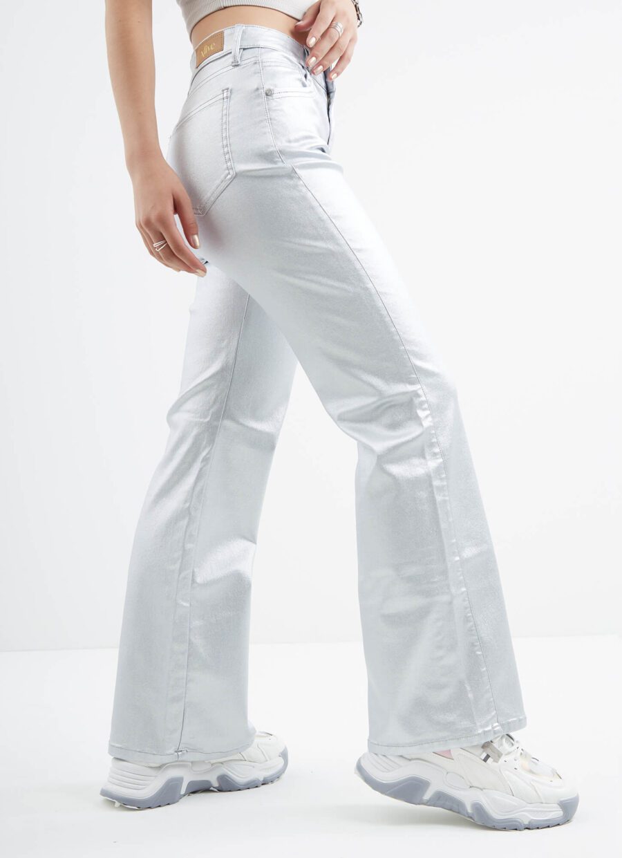 Jean Metalizado Mom Fit Semi Flare Ref. Yigui - Imagen 4