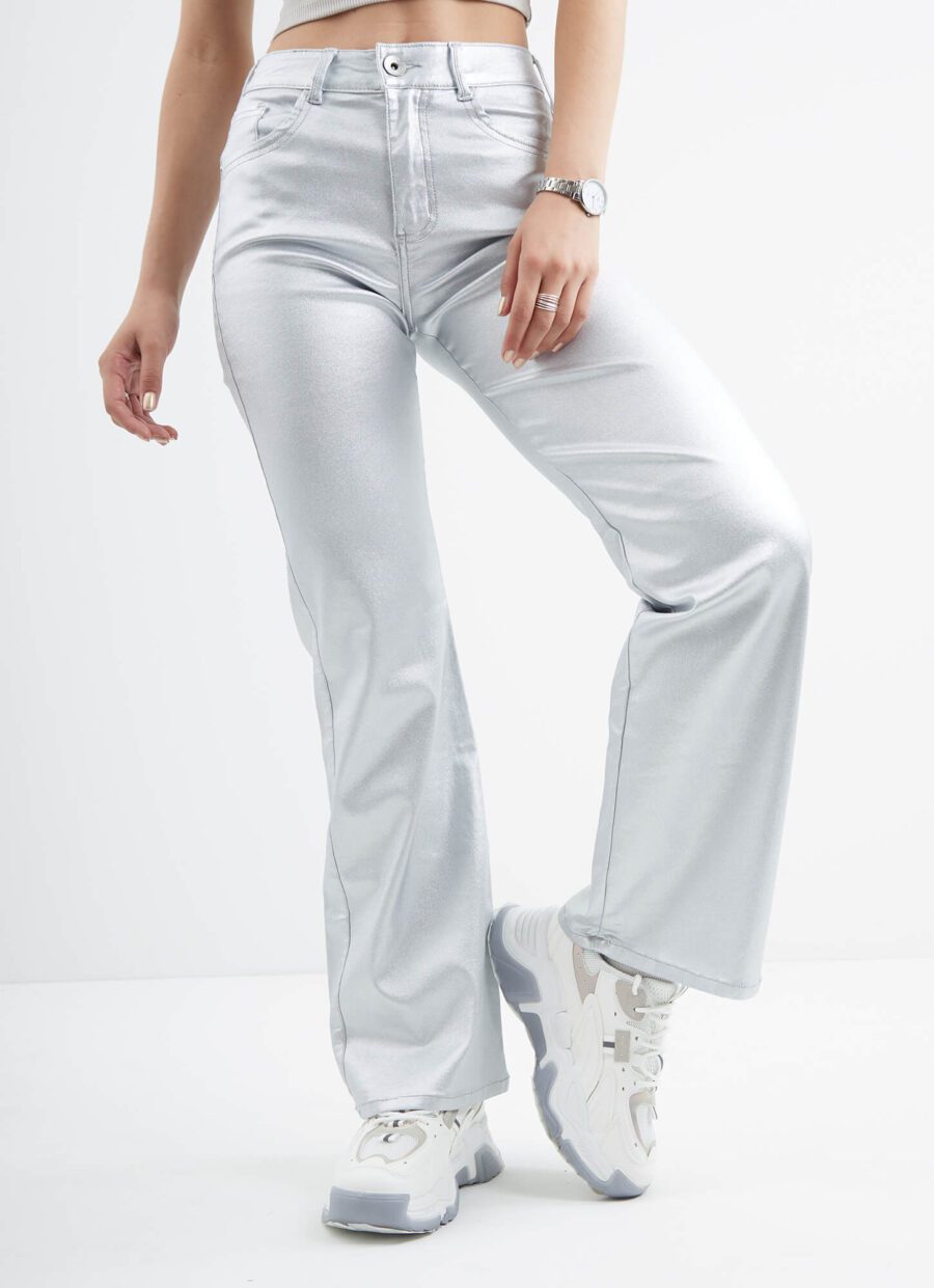Jean Metalizado Mom Fit Semi Flare Ref. Yigui