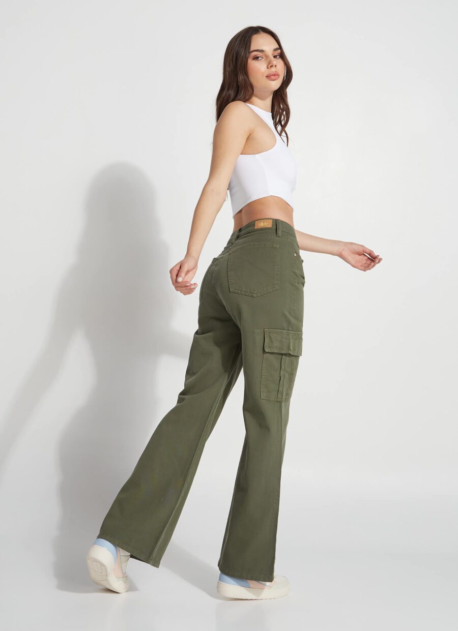 Momfit Semi Flare Cargo Ref. Kilor Verde - Imagen 2