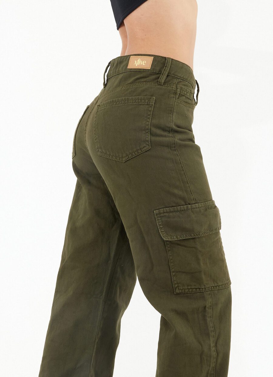 Jean Momfit Bota Recta Cargo Verde Ref. Leny - Imagen 4