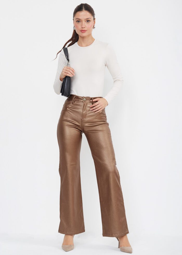 Pantalón Momfit Semi Flare Café Ref. Adru
