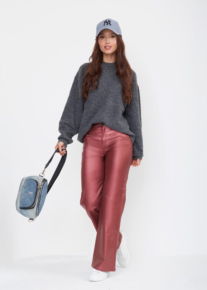 Pantalón Momfit Semi Flare Vinotinto Ref. Adru