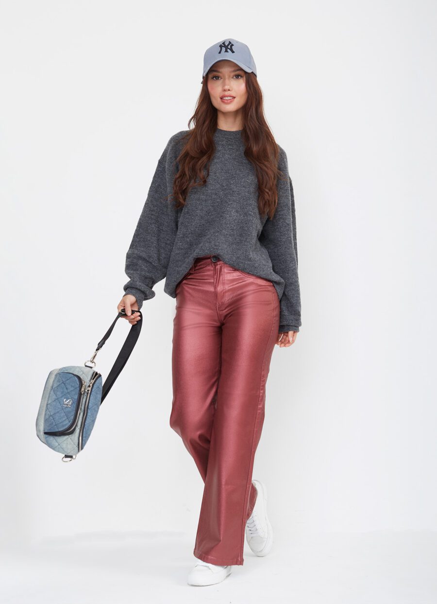 Pantalón Momfit Semi Flare Vinotinto Ref. Adru