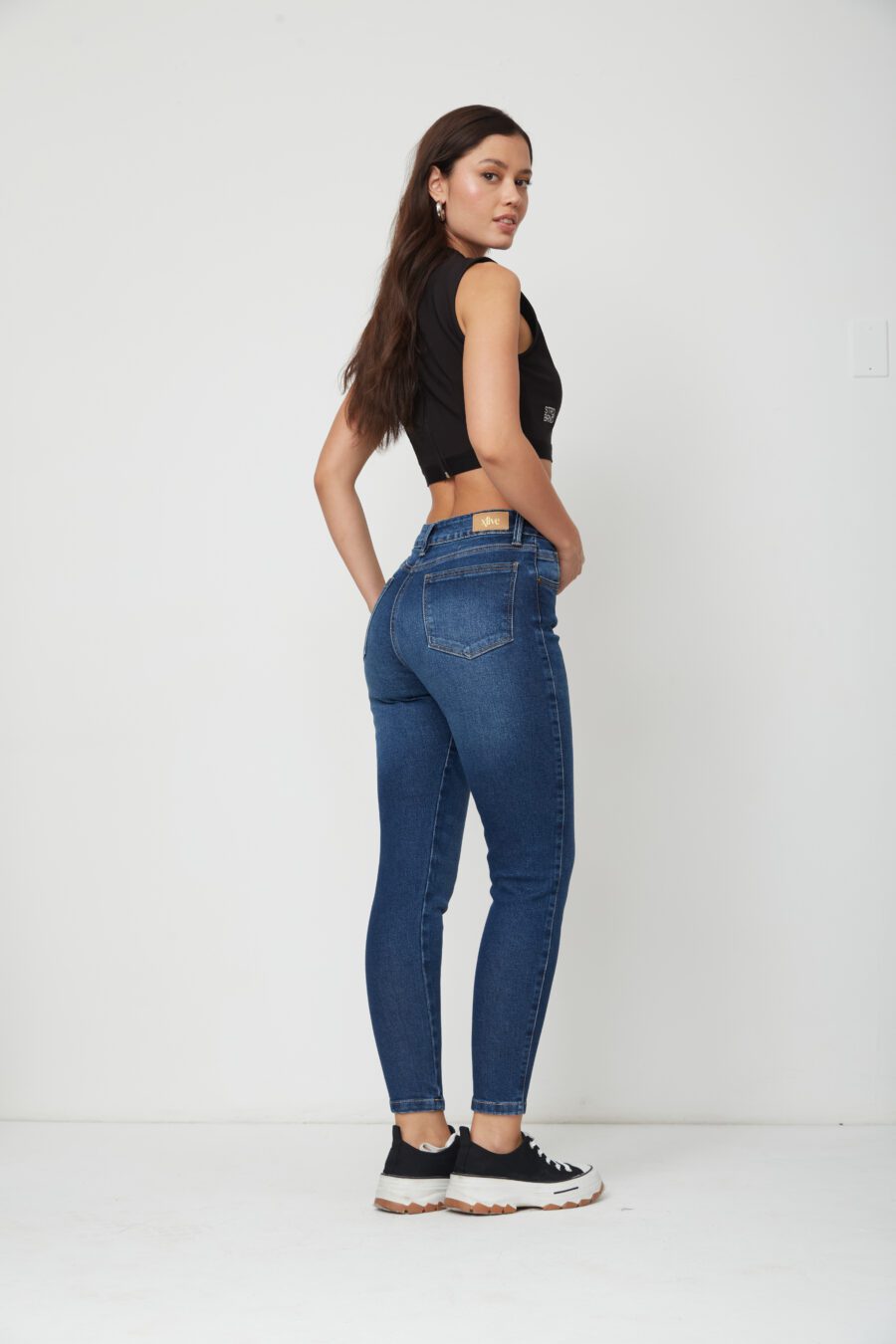Pantalón Mom Flare Licrado Ref. JET - Imagen 2